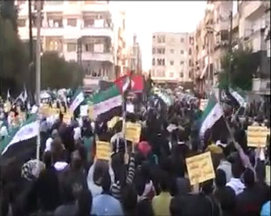 فري برس   حمص القصور مظاهرة احرااار وحرااائر القصور 4 12 2011 ج1