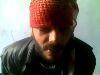 فري برس   اعترافات شبيح تم إلقاء القبض عليه في المواجهات التي حصلت في كرم الزيتون 4 11 2011