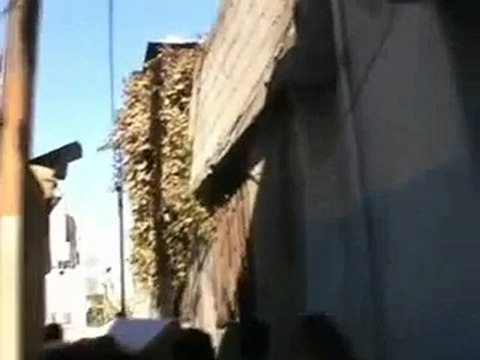 فري برس حمص باب تدمر الشهيدة معيدة في الجامعة ميادة محمد انيس سيوف اطلق عليها النار حاجز المطاحن وتاثر اهلها بها 4 12 2011