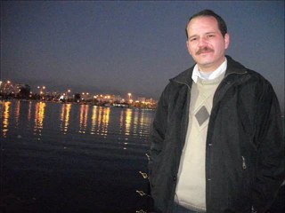 Yıkılasın Be Dünya...Emre Fotbolcu(FERDİ TAYFUR)