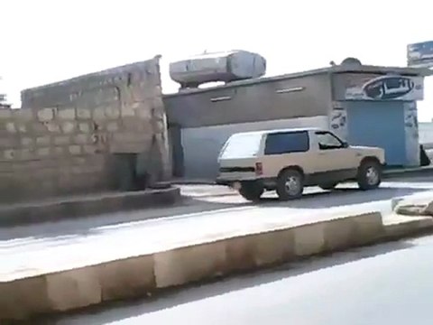 فري برس حلب عندان تصوير الأمن أثناء اقتحامهم 5 12 2011