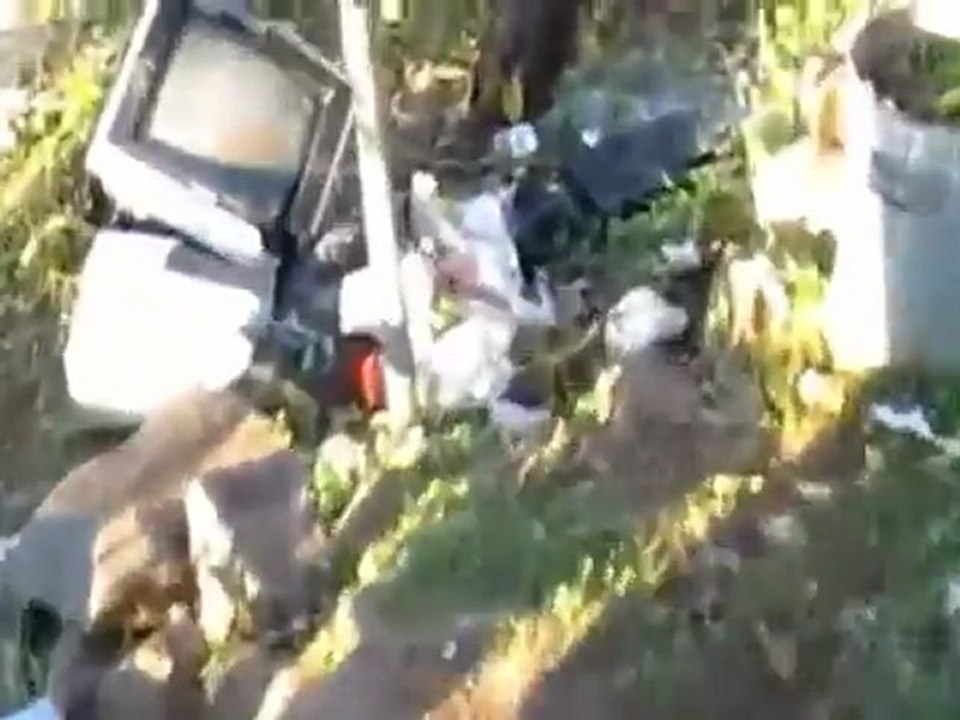 فري برس   آثار الدمار في الرستن حمص 25 11 2011 ج2