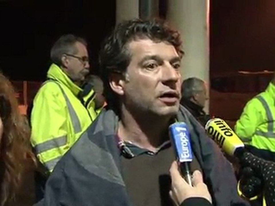 Une jolie île touristique de l'archipel toscan s'est transformée malgré elle vendredi soir en site d'un film catastrophe avec le naufrage du Costa Concordia. Retour sur "la croisière de la mort"...