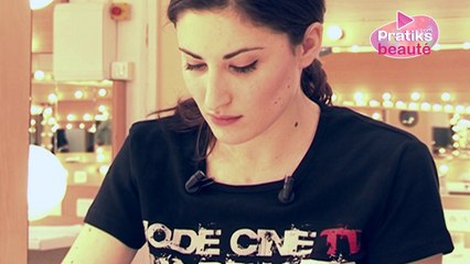 Comment poser des faux cils ?