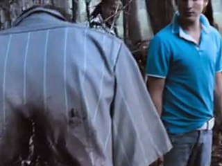 TUCKER & DALE FIGHTENT LE MAL - Red Band VF