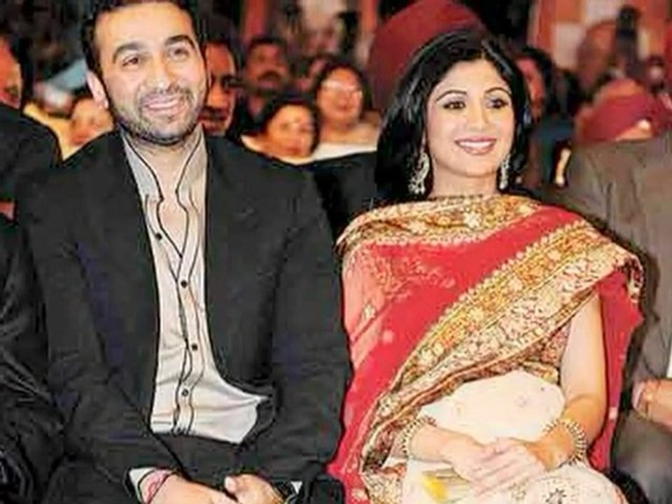 Shilpa Shetty Spotted With A Baby Bump At Lohri Bash - Bollywood Unleashed
