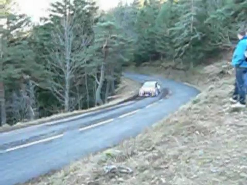 essai loeb sur la route de St Martial pour le rallye Monte Carlo