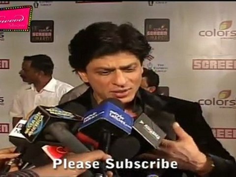 Shahrukh Khan Makes Fun Of 'Yash Chopra' @ 'Colors Screen Awards'