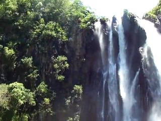 cascade sainte suzanne apres des fortes pluies