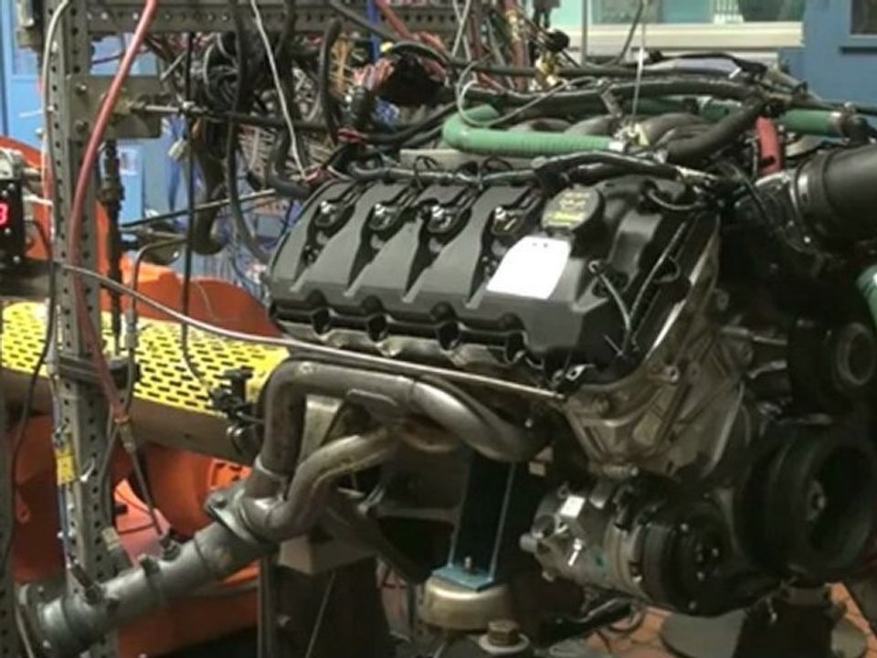 Ford Mustang GT 5.0 V8 2011, en el banco de potencia