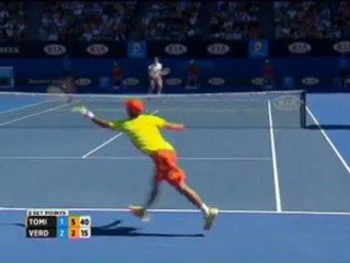 Tomic spazza via Verdasco, primo turno