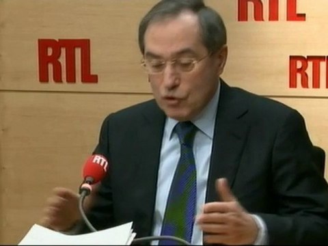 Claude Guéant, ministre de l'Intérieur : La délinquance en baisse pour la neuvième année consécutive en France