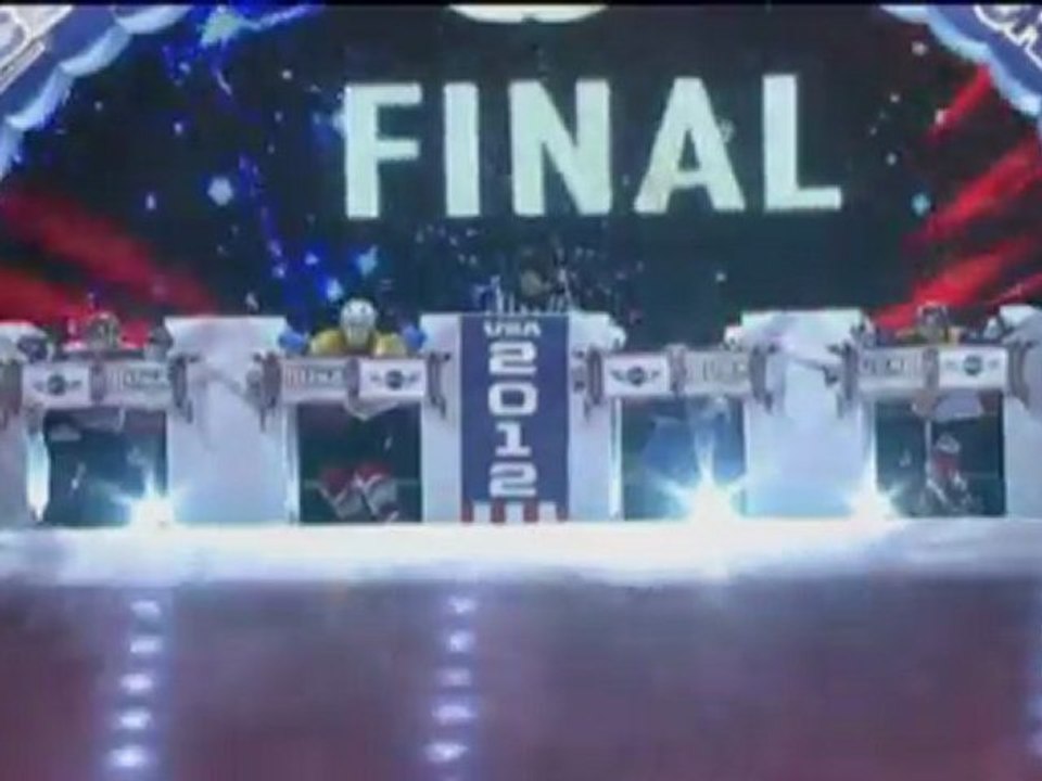 Crashed Ice - Croxall gewinnt Saisonauftakt