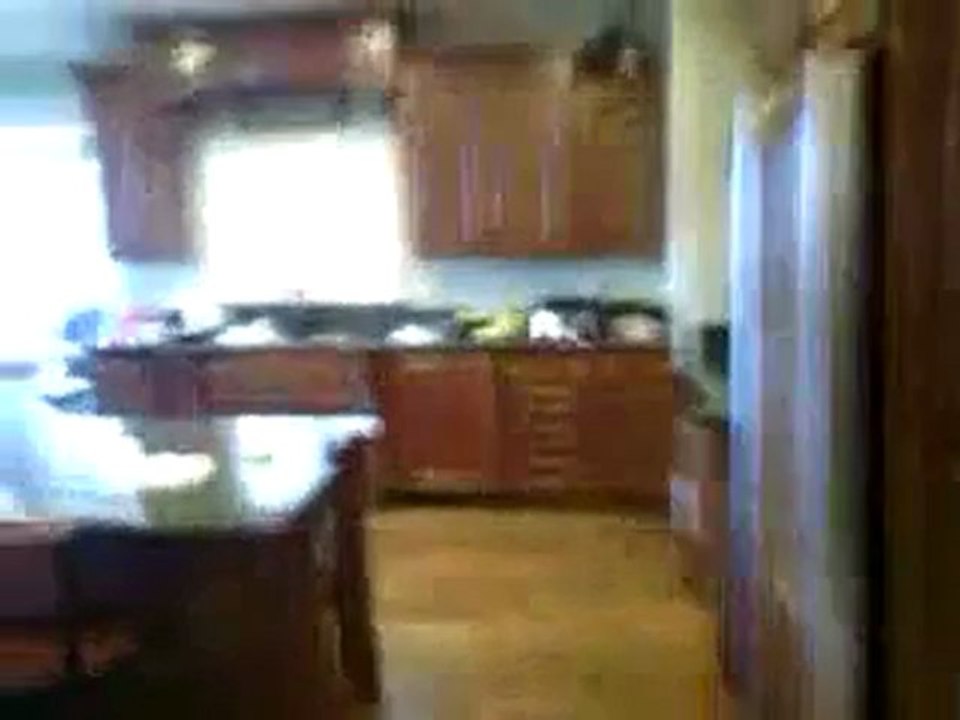 Maison avec des tunnels toboggans aux étages