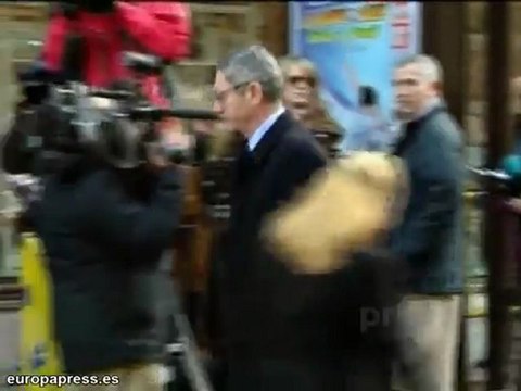 Los restos mortales de Fraga parten hacia Perbes