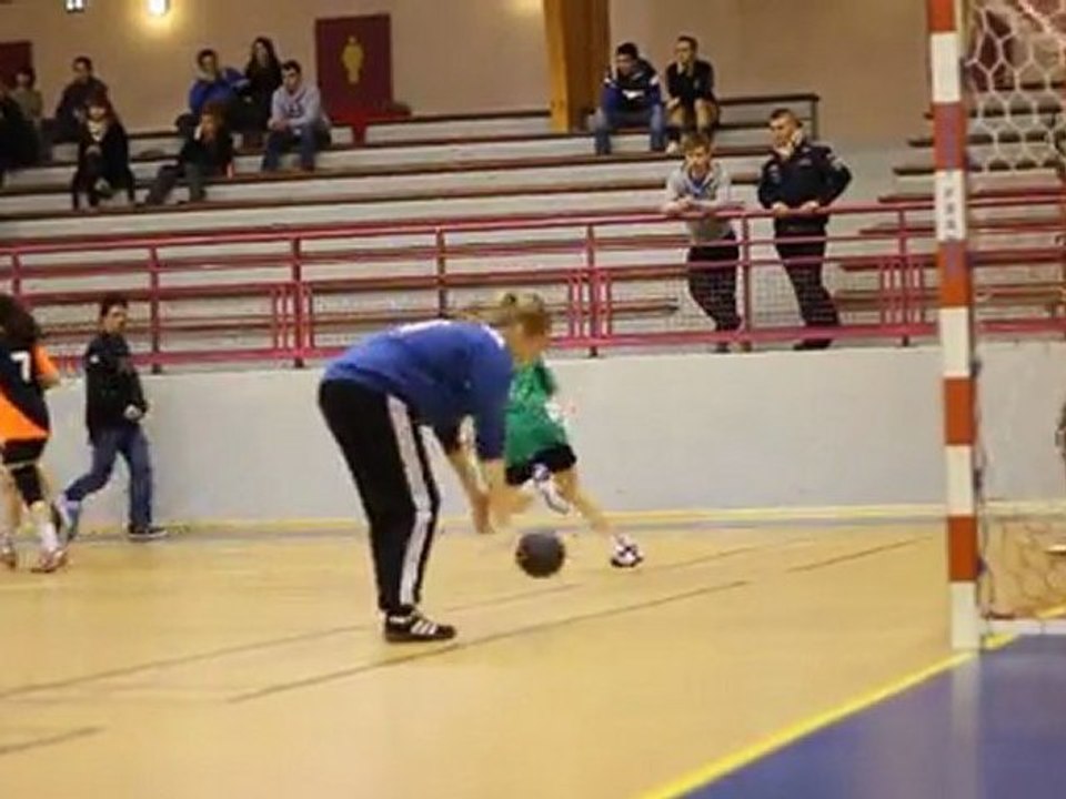 Au Fond des Filets : HBC Sallanches / CS Annecy-le Vieux (-18 ans Féminines CF handball)