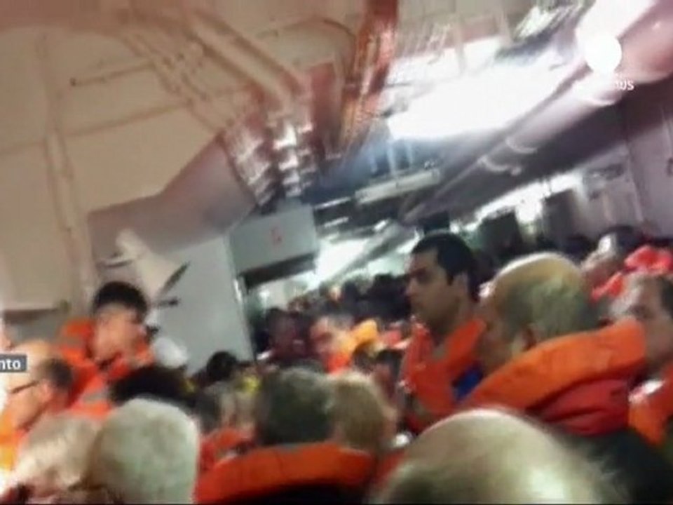 Continúa la busqueda de desaparecidos tras el naufragio...