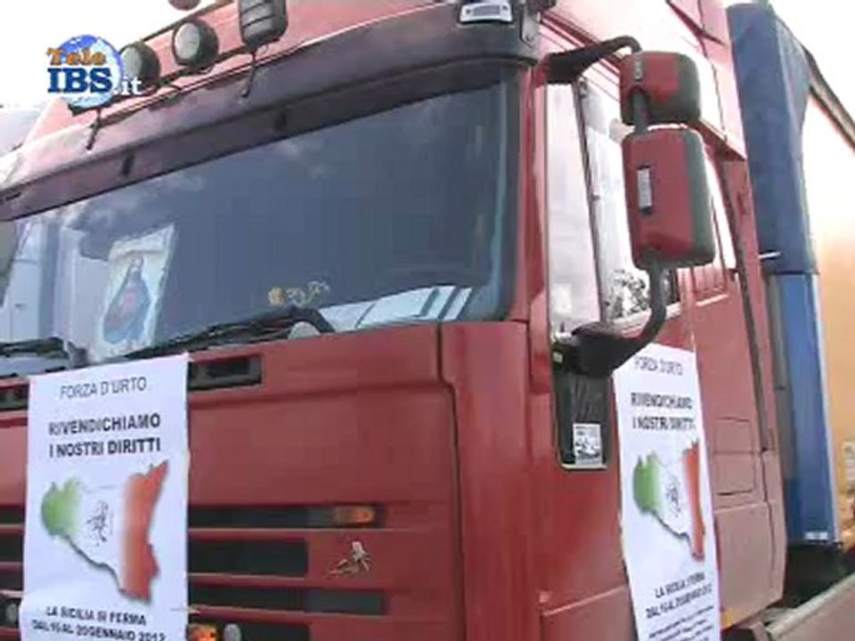 2012-01-17 blocco autotrasportatori