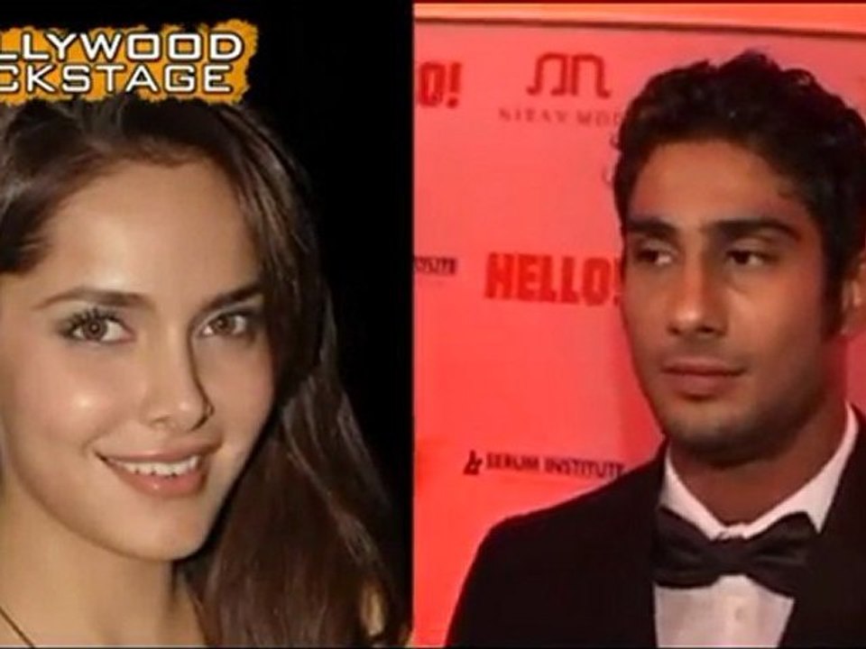 Prateik Babbar KISSES Amy Jackson in PUBLIC