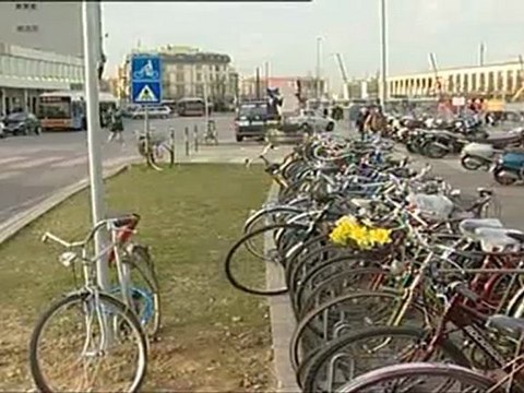 cantiere in stazione chiuso alle auto