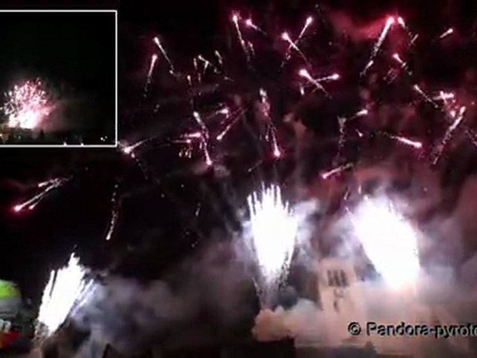 feu d'artifice tiré à MORESTEL le 8/12/2011 par la société PANDORA PYROTECHNIE