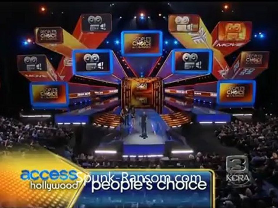 PCA 2012 'Los gritos casi ahogan el discurso de Robert Pattinson'