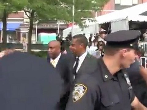 SNTV - Jay-Z Retires B-Word for Baby Daughter