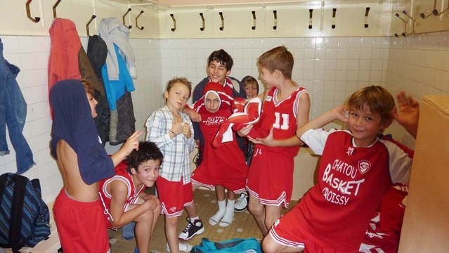 Maurepas 54 : 41 Chatou Croissy (poussins) 27/11/2011