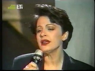 Χάρις Αλεξίου Μια Καλημέρα (1996 Live-Ζωντανα)