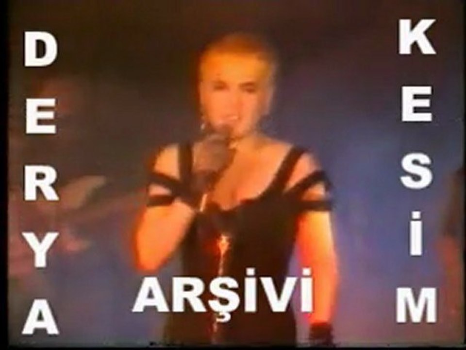 SEZEN AKSU NE KAVGAM BITTI,NE SEVDAM......................