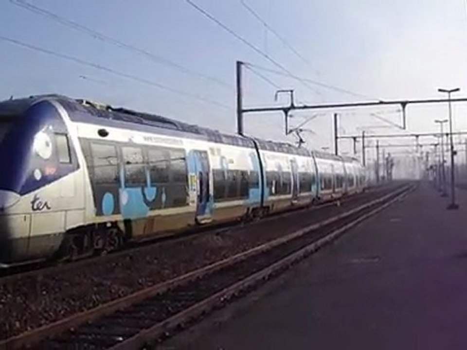 Départ du BIBI B 82651/2 à destination de Rouen Rive Droite