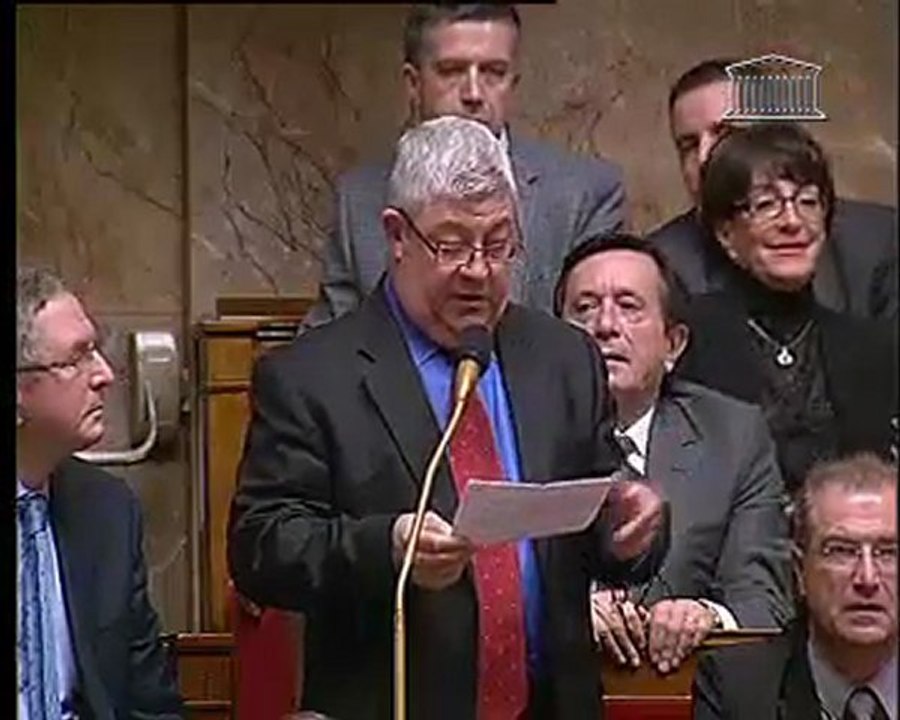 Philippe Vitel questionne Nora Berra sur les prothèses PIP