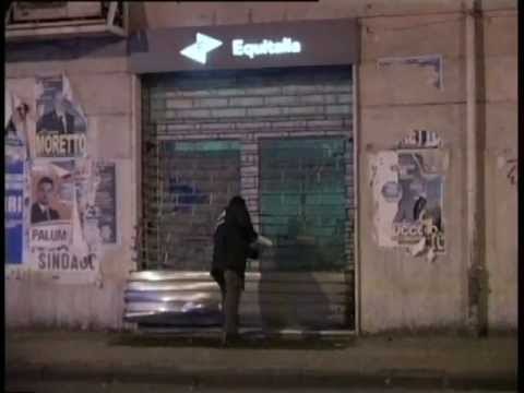 Napoli - Espodono ordigni contro sede Equitalia