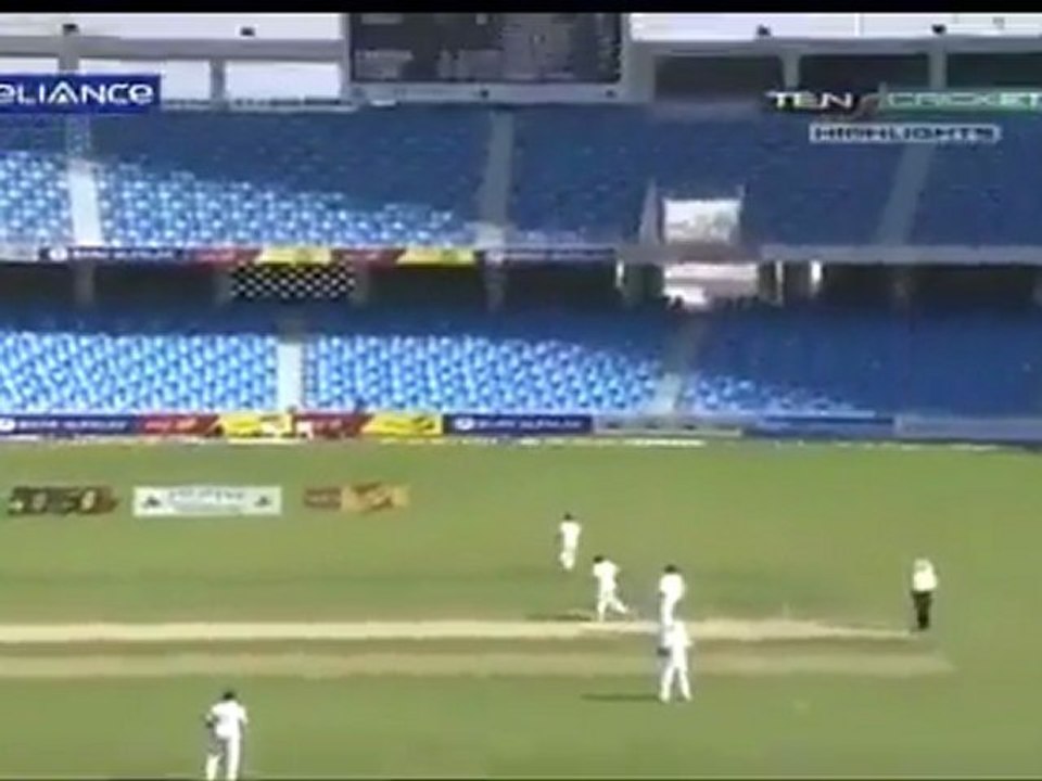 PAK Vs ENG 18-01-12 1st TEST 2nd DAY