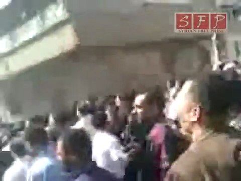 مظاهرة حماة جامع عمر بن الخطاب 8-4-2011 سوريا