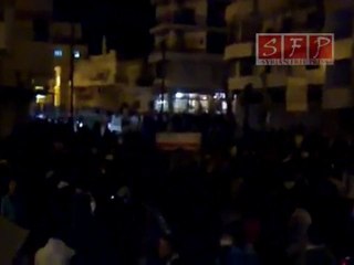 مظاهرة جبلة ليلا 15-4-2011 جزء 2