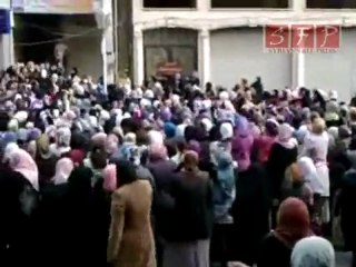مظاهرة نسائية في بانياس 16-4-2011 الثورة السورية