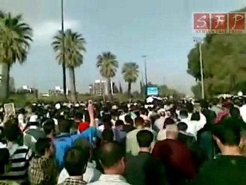 مظاهرة اللاذقية في أحد الجلاء 17-4-2011