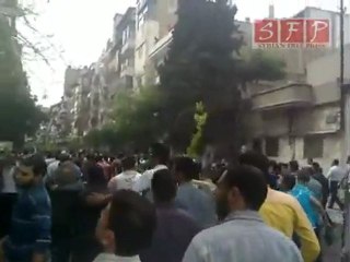 حمص - مظاهرات بعد دفن الشهداء في الحميدية 18-4-2011