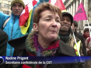 Sommet social: des milliers de personnes manifestent à Paris
