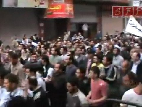الآلاف في مدينة داريا تضامنا مع درعا 29-04-2011