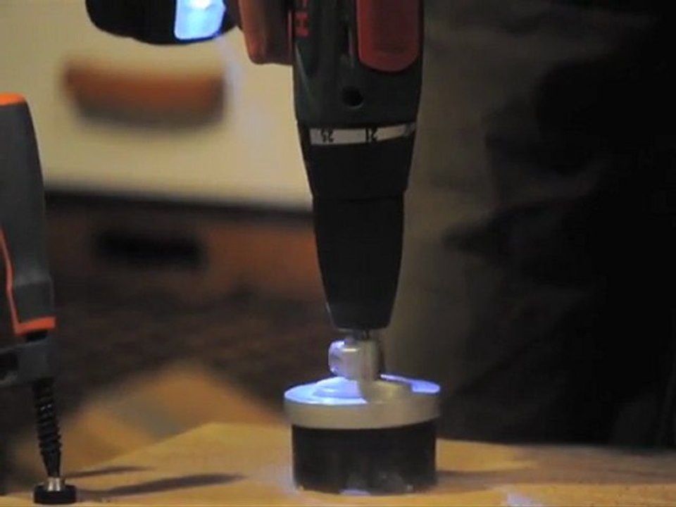 Utiliser une scie trépan