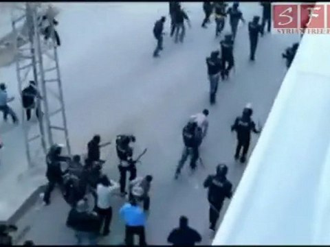 الشبيحة ورجال الامن في المعضميه 4-5-2011