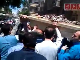 تشييع الشهيد نوار مراد آغا 7-5-2011 حمص سوريا
