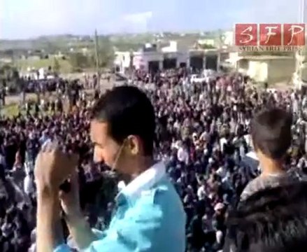 صلاة الجنازة على الشهيد علاء السليم 15-5-2011