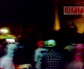 المتظاهرين يهتفون باسقاط النظام في حماة 21-5-2011