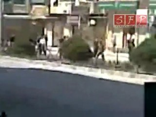 حماة سرقة البنك الاسلامي من قبل الشبيحة 3-6-2011