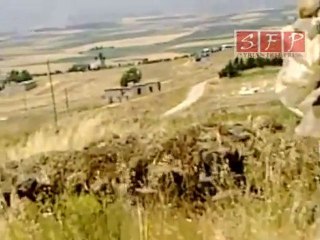 جسر الشغور لحظة وصول باصات الشبيحة 5-6-2011