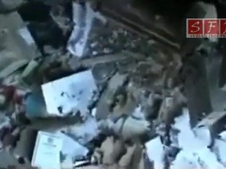 حمص تلبيسة عصابات بشار تخلع وتنهب خزنات البيوت