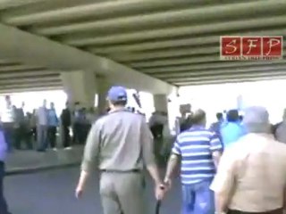 ضرب واعتقال متظاهر بجامع الحسن جمعة  10-6-2011